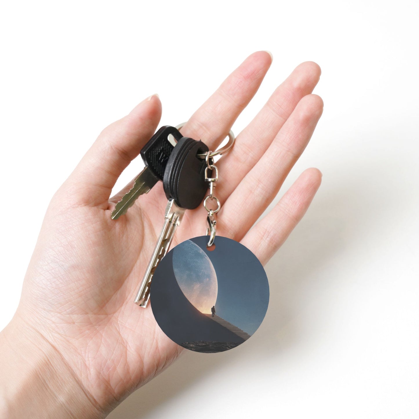 Dreamy Moon Scene Round Metal Keychain (Approx. 7cm×5cm×3cm )