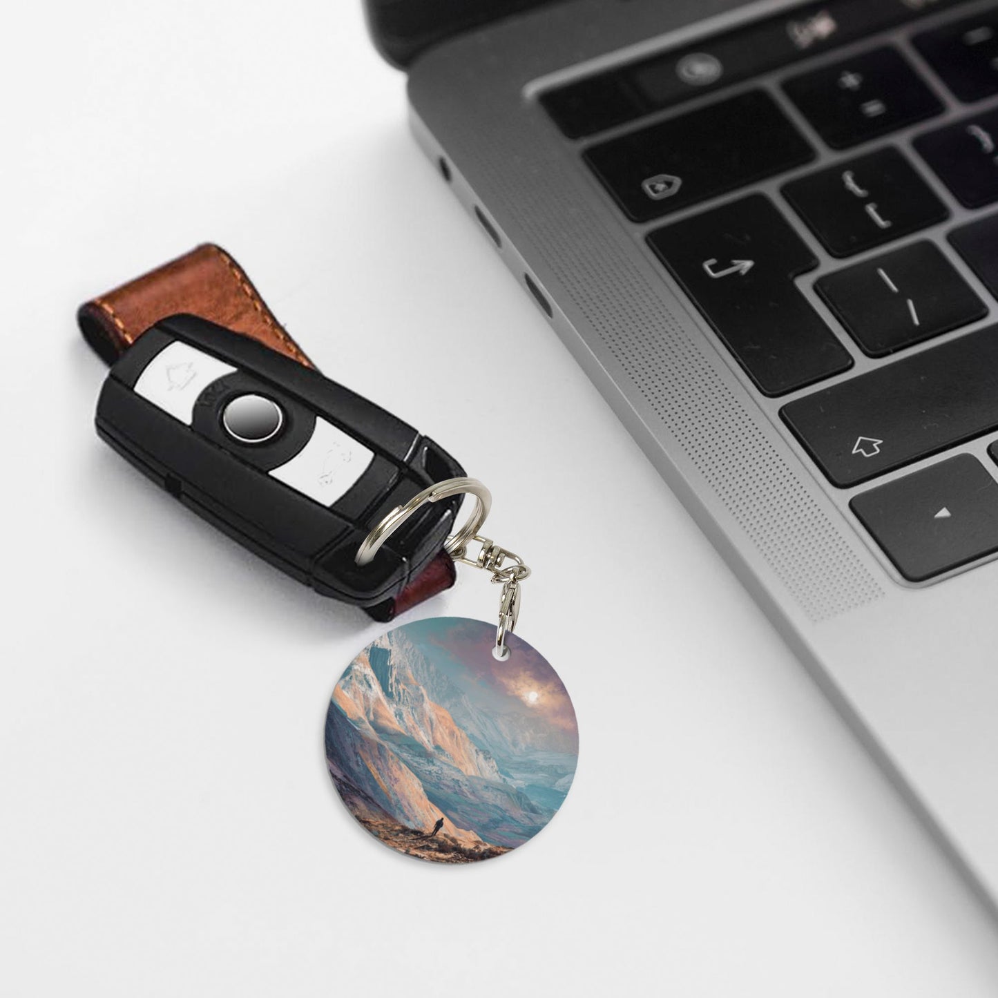 Poetic Mountains and Rivers Round Metal Keychain (Approx. 7cm×5cm×3cm )